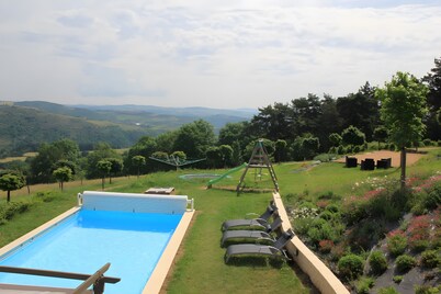 Gîte de la Madeleine – Tranquility and Stunning Views of the Loire Gorges