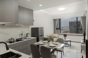 Exclusive Apartment, Balcony, City View - Pinnacle Moments Residence (Phnom Penh)