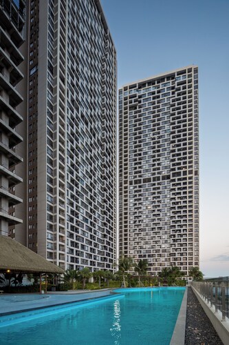 Pinnacle Moments Residence