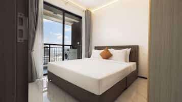 Exclusive Apartment, Balcony, City View