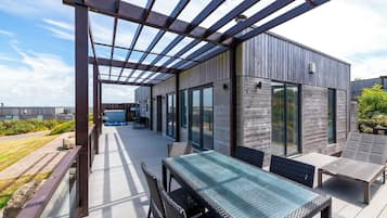 Cottage | Outdoor dining