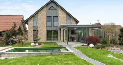 Grünblick Auszeit Wiesmoor Ostfriesland mit Pool und Sauna