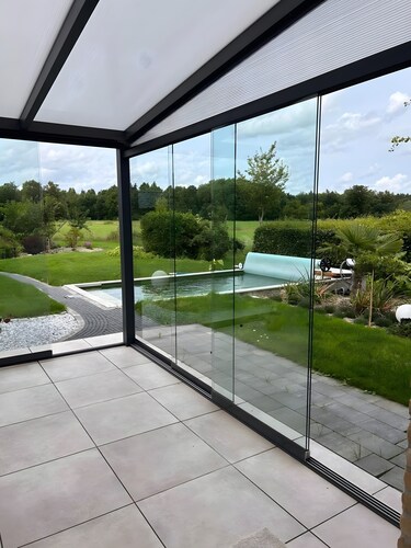 Grünblick Auszeit Wiesmoor Ostfriesland mit Pool und Sauna