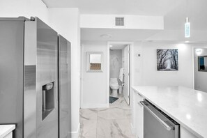 Interior - Bright & Renovated 2BR by the Ocean (Hollywood)