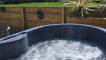 Deluxe Double Room, Hot Tub (Deers Rest) | Terrace/patio
