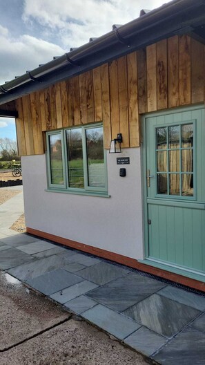 Room - The Old Barn (Redditch)