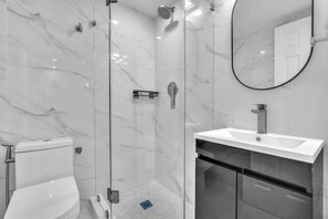 Shower - Beautiful renovated 2BR unit ocean (Hollywood)