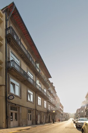 Exterior - Gallery Hostel  (Porto)