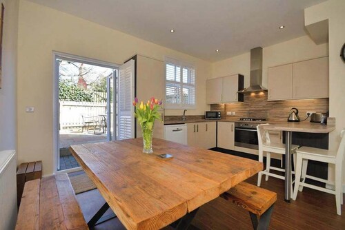 Sandy Shores - Located in the heart of Filey