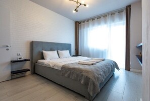 1 bedroom, iron/ironing board, free WiFi, bed sheets - Modern&Cozy in Bacau *Wi‑Fi, AC, Smart TV,  Free Parking (Bacău)