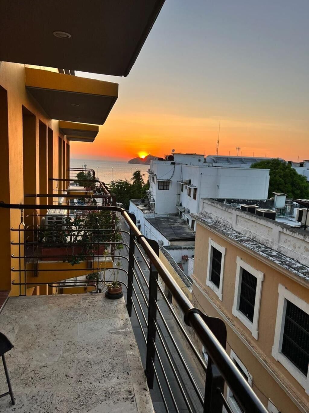 Departamento, balcón, vista a la bahía | Terraza o patio