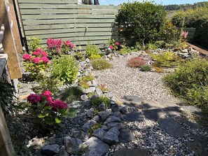 Cottage | Property grounds - 51 Llanteg Park (Narberth)