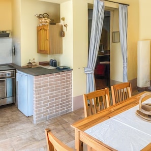Apartment | Dining - Appartamento Rosmarino (Gubbio)