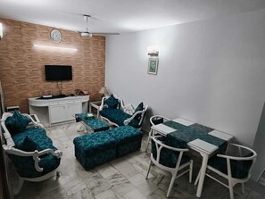 TV - South Delhi, Greater Kailash | 4 bedroom Private Apartment | Harmony Suites (New Delhi)