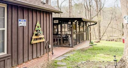 Almeneiro Cabin - A Charming Nature Retreat