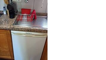 Basic Studio, Patio, Garden View | Private kitchen