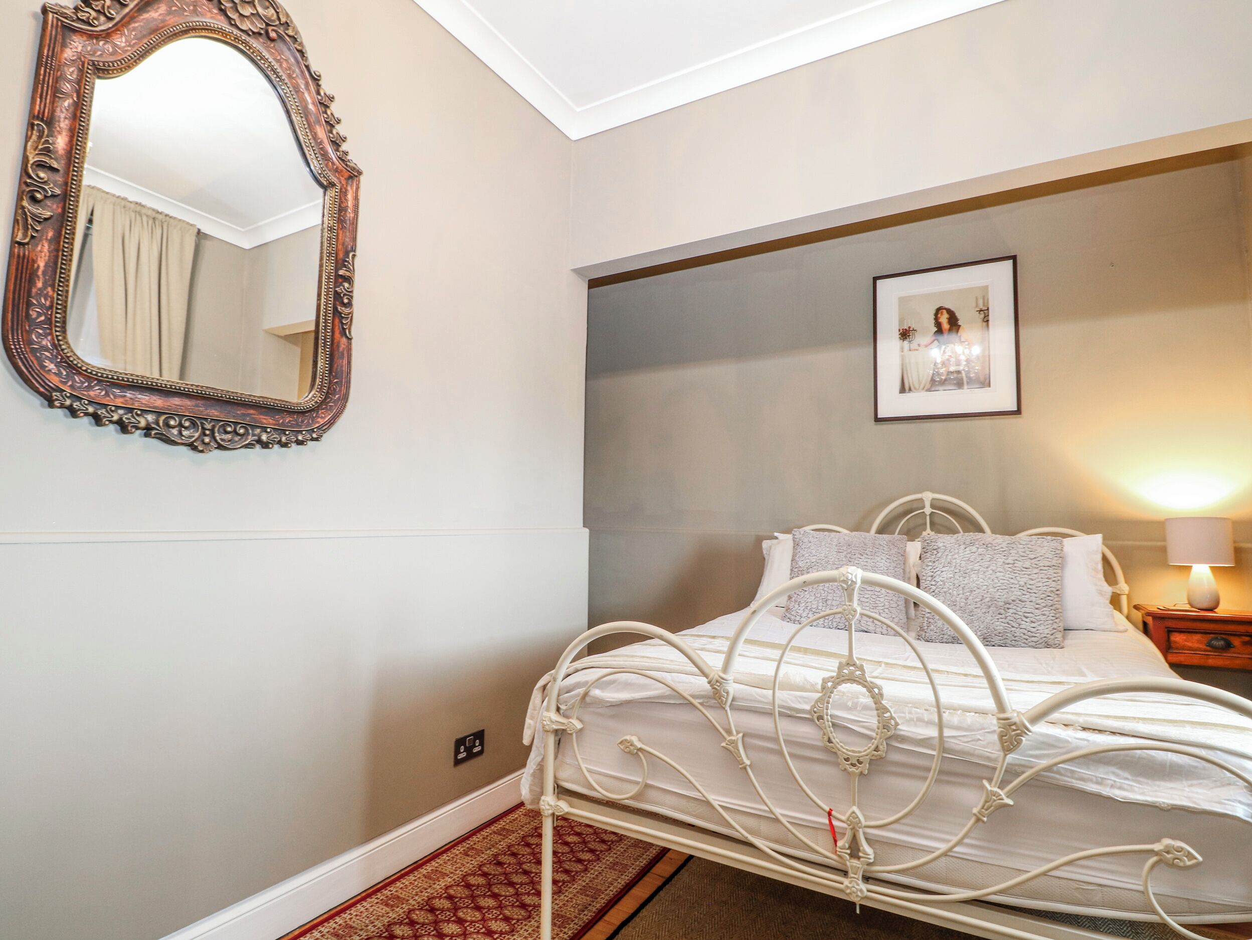 2 bedrooms, individually decorated, individually furnished, free WiFi