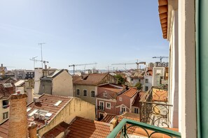 Property grounds - SÃO Bento Modern by Homing (Lisbon)