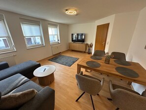 Apartment | Living room - Behagliche Ferienwohnung in Elstra (Elstra)