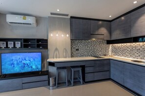 Private kitchen - 
Walk To Beach Spa, Dining & Gym – P209 C33 (Phuket)