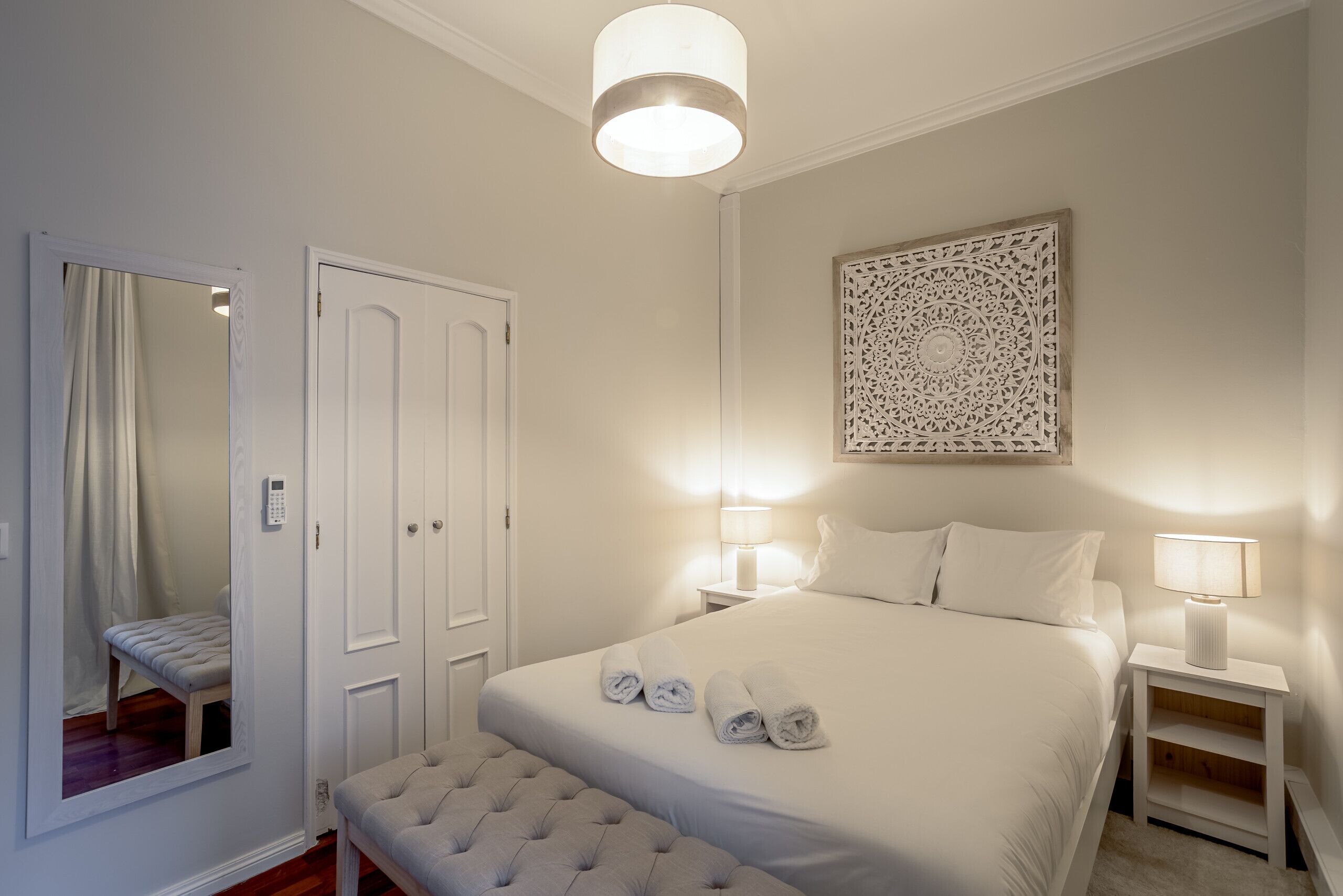 2 bedrooms, bed sheets