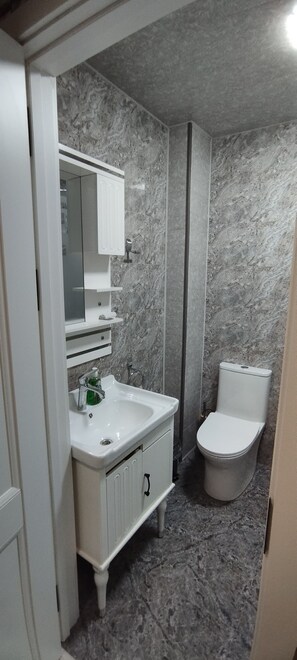 Toallas y papel de baño 