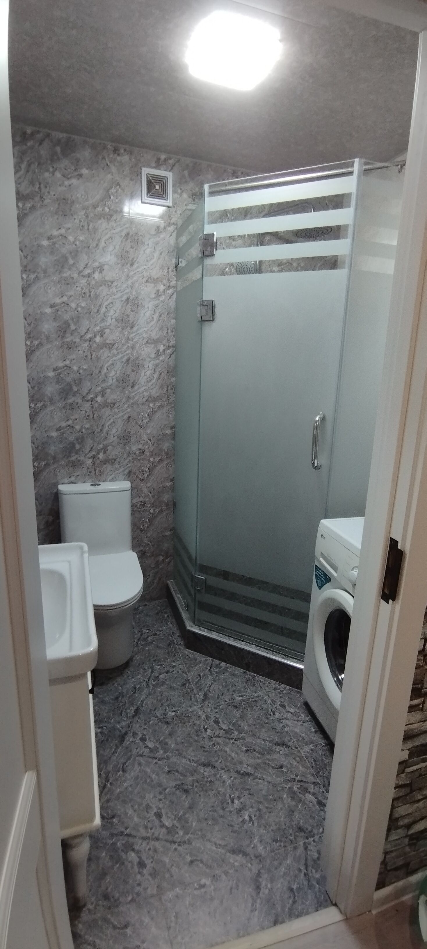 Towels, toilet paper
