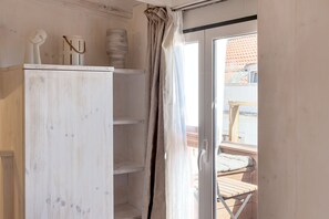 Interior - Bairro Alto Rooftop by Homing (Lisbon)