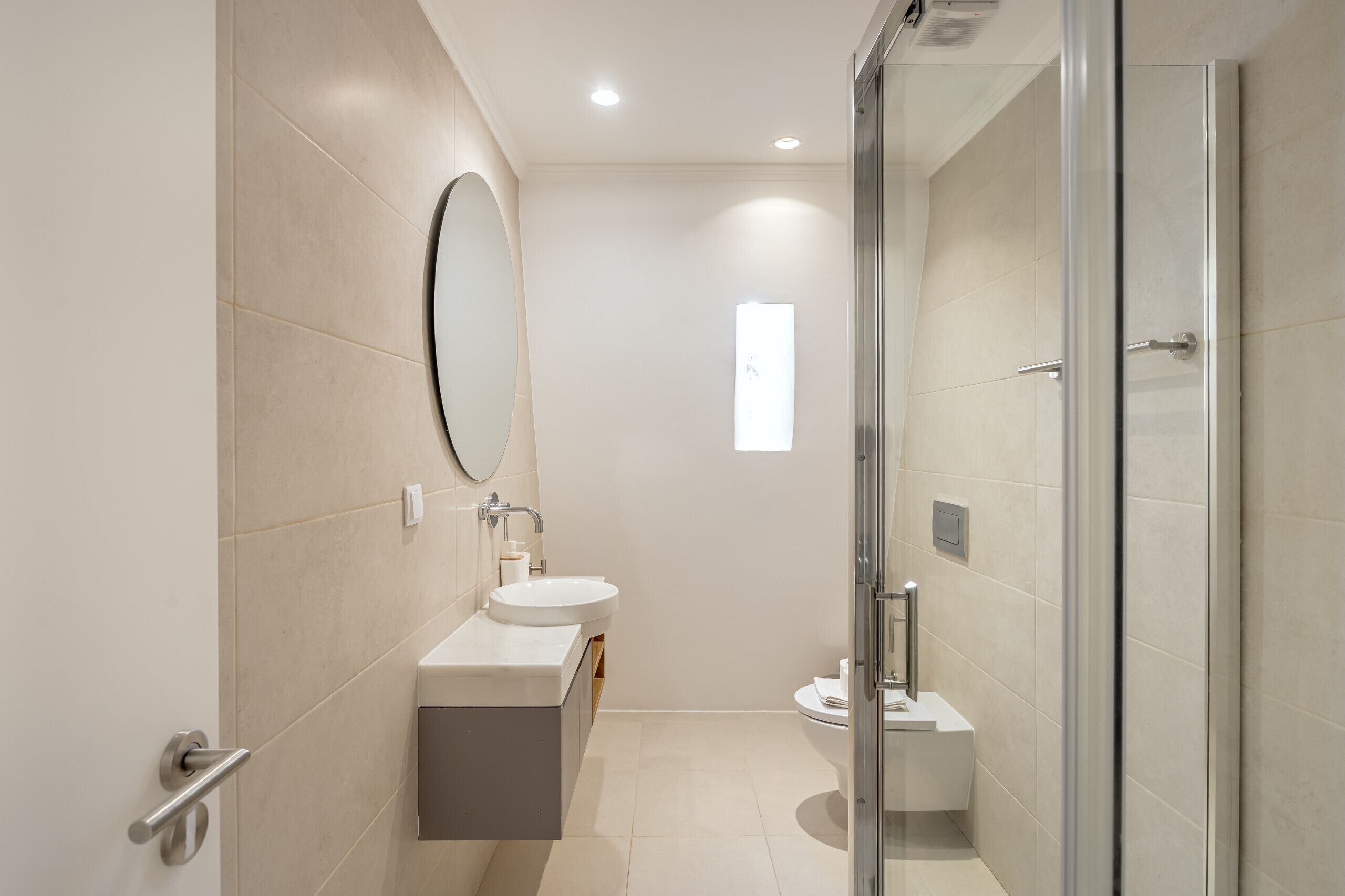 Douche, serviettes fournies