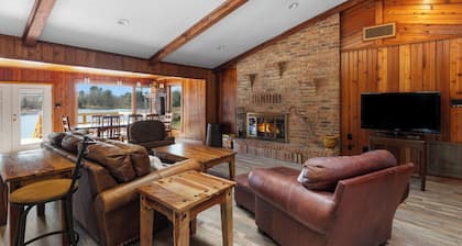 The LakeHouse At Twisted Oak