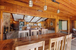 Interior - The LakeHouse At Twisted Oak (Mineola)