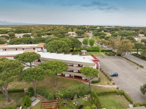 Exterior - Apartment 'Casa Anna' with Shared Pool, Private Terrace, and Air Conditioning (Marina di Bibbona)