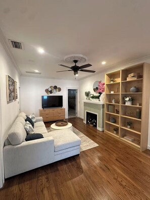 TV, stereo - Hidden Oasis   — Main House + Detached Studio (Fort Lauderdale)