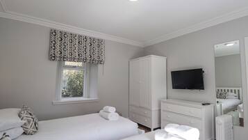 3 bedrooms, individually decorated, individually furnished, free WiFi