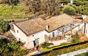 Exterior - Rural Chic Etna House. Rifugio di pace tra l'Etna e il mar Jonio. (Sicilia)