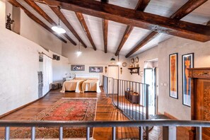 Room - Rural Chic Etna House. Rifugio di pace tra l'Etna e il mar Jonio. (Sicilia)