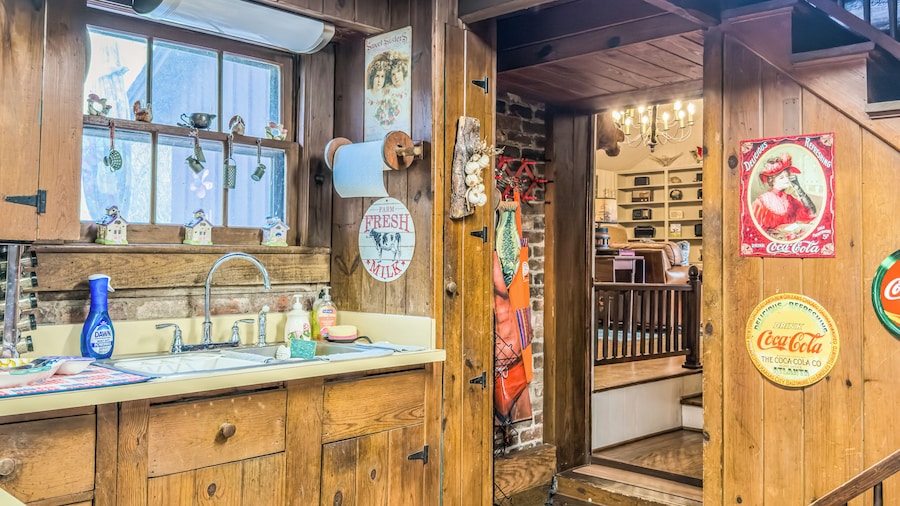 A Charming Nature Retreat