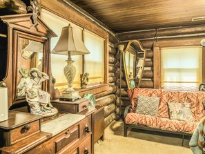Interior - A Charming Nature Retreat (Greensboro)