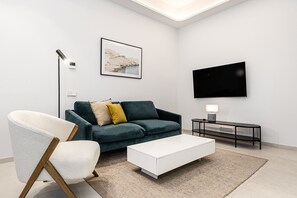 TV - Waou Urban Home Salamanca VII (Madrid)