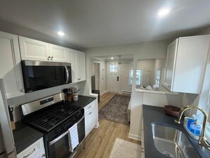 Fridge, stovetop - The Belmar Surf Shacks - The Jetty (Lake Como)