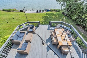 Outdoor dining - The Shark River Chalet (Neptune City)