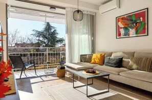 Living area - SamoTako apartment (Split)