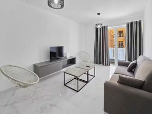 Living area - Saphire Suites 6 (San Pawl il-Baħar)