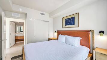 Royal Apartment, 2 Bedrooms, Private Pool, City View | Premium bedding, memory-foam beds, in-room safe, individually decorated