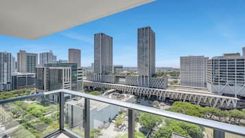 Royal appartement, 2 slaapkamers, privézwembad, uitzicht op de stad | Balkon