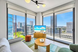 Living area - The Crosby (Miami)