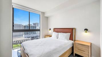 Apartamento Royal, 2 habitaciones, piscina privada, vistas a la ciudad | Vistas desde la habitación