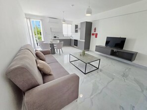 Living area - Saphire Suites 14 (San Pawl il-Baħar)