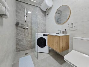 Bathroom - Saphire Suites 14 (San Pawl il-Baħar)