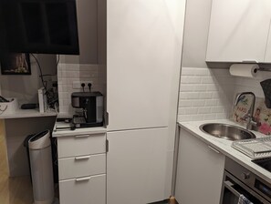 Private kitchen - Vrbo Property (Paris)